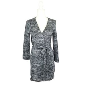 T-bags Los Angeles black white wrap long sleeve v neck sweater dress size XS